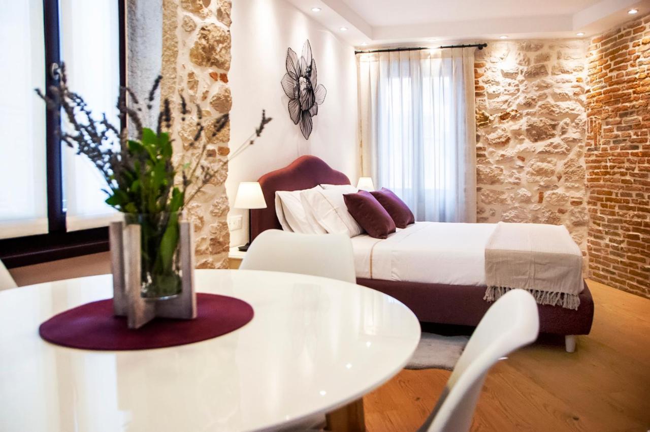 Apartments Casa De Amicis Rovinj Extérieur photo