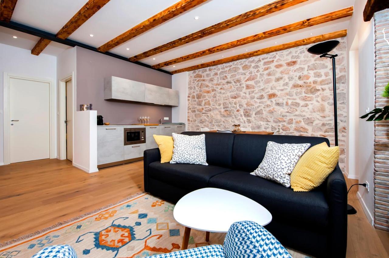 Apartments Casa De Amicis Rovinj Extérieur photo