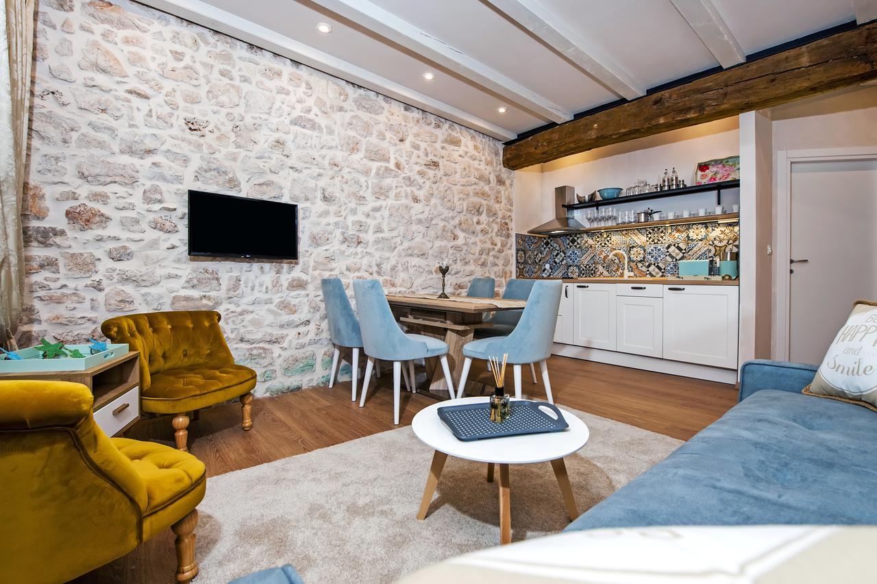 Apartments Casa De Amicis Rovinj Extérieur photo