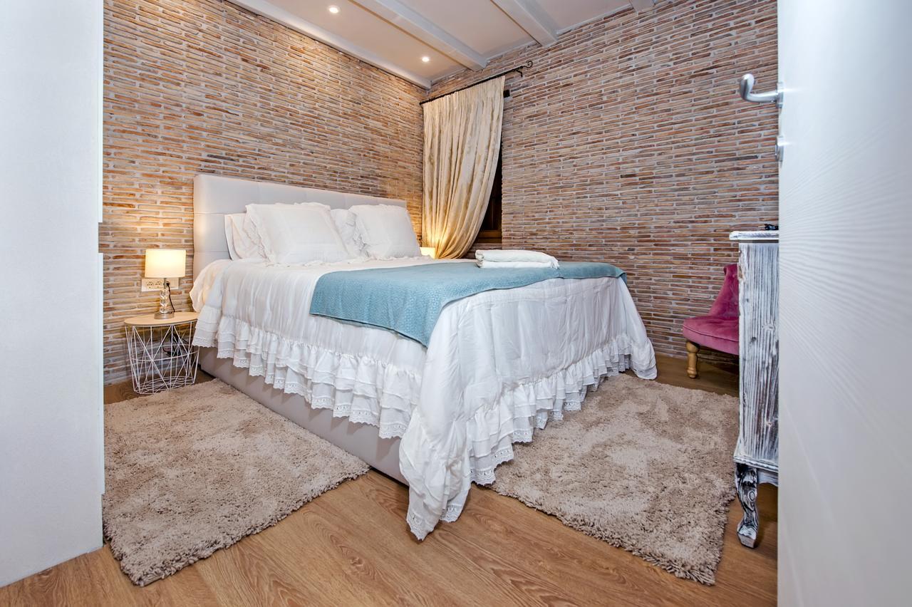 Apartments Casa De Amicis Rovinj Extérieur photo