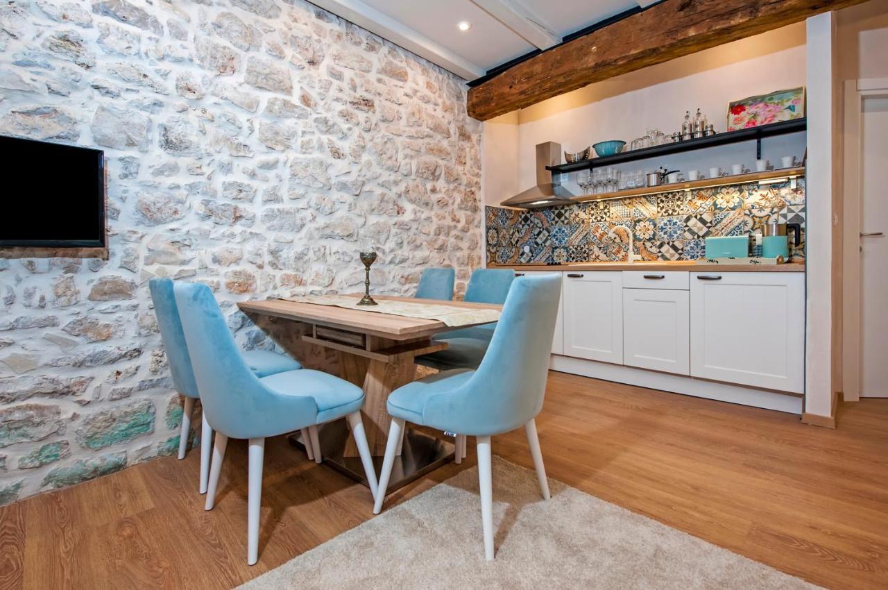 Apartments Casa De Amicis Rovinj Extérieur photo